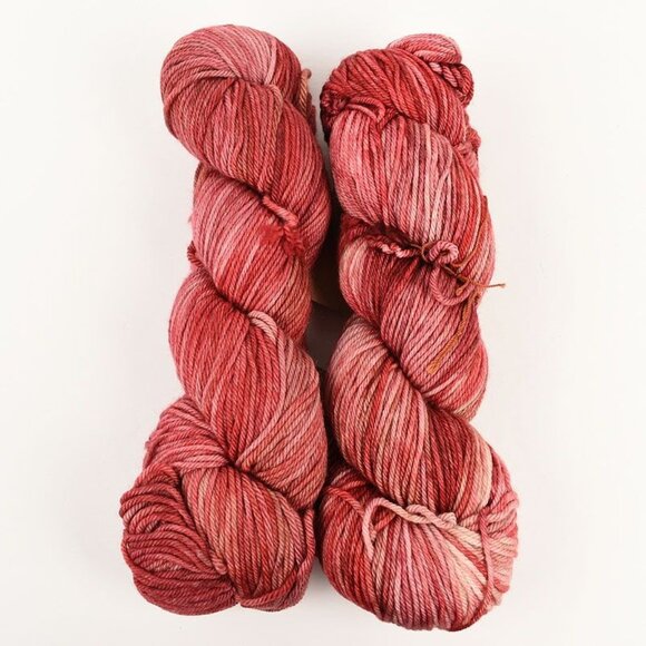 MadelineTosh DK Twist Hand Dyed Yarn 2 Skeins Superwash Merino 250 Yds Afterglow - Picture 1 of 4